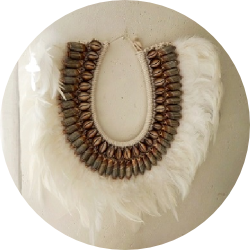 ボーホーフェザーレリーフ