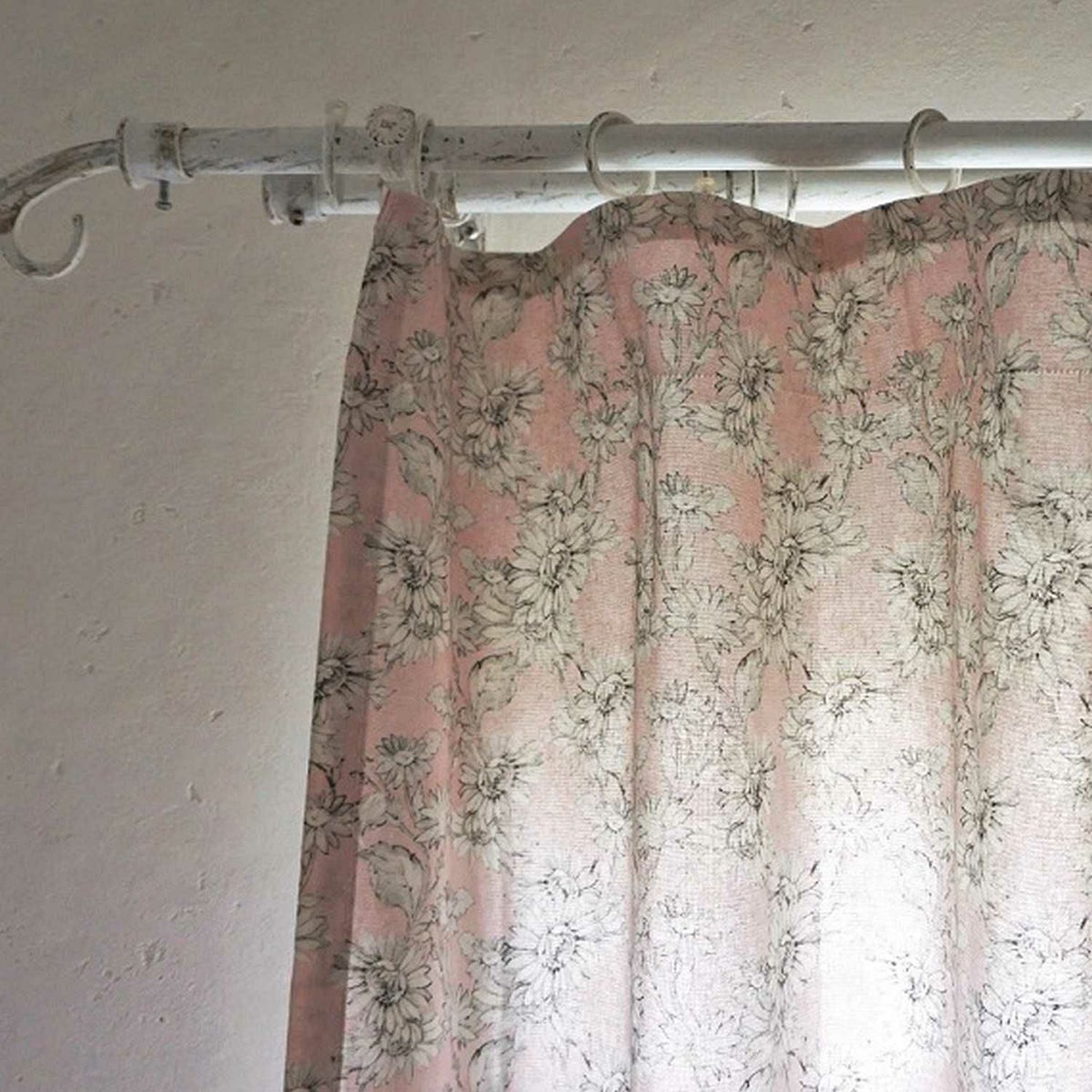 天然素材使用のスペイン産オリジナルカーテン＜ボロニアリバティ ピンク＞