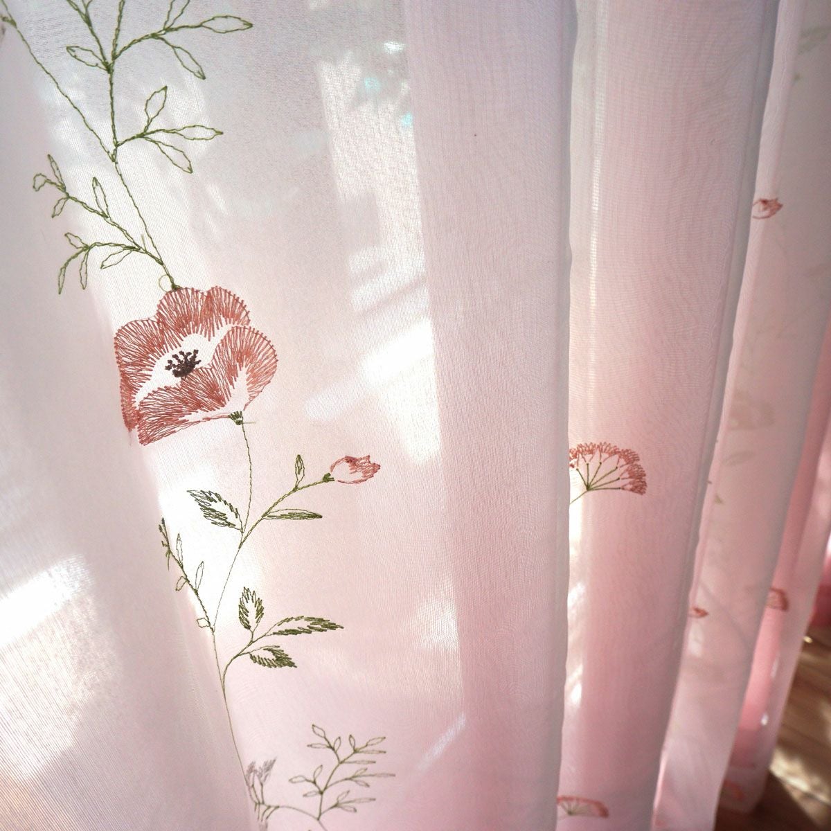 BLOOM -ブルーム- 】みずみずしい草花モチーフの刺繍レースと