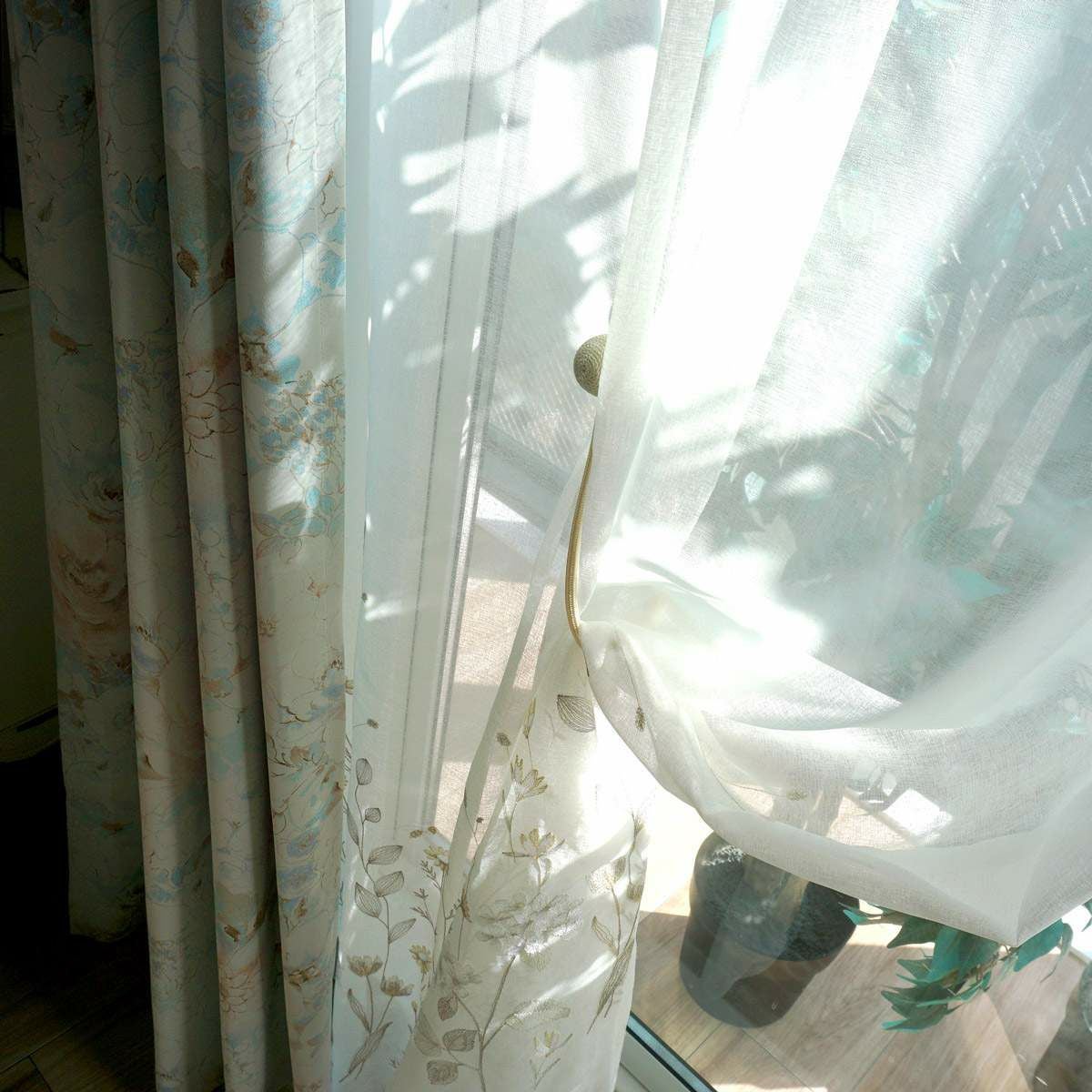 BLOOM -ブルーム- 】みずみずしい草花をモチーフにした花柄刺繍レース