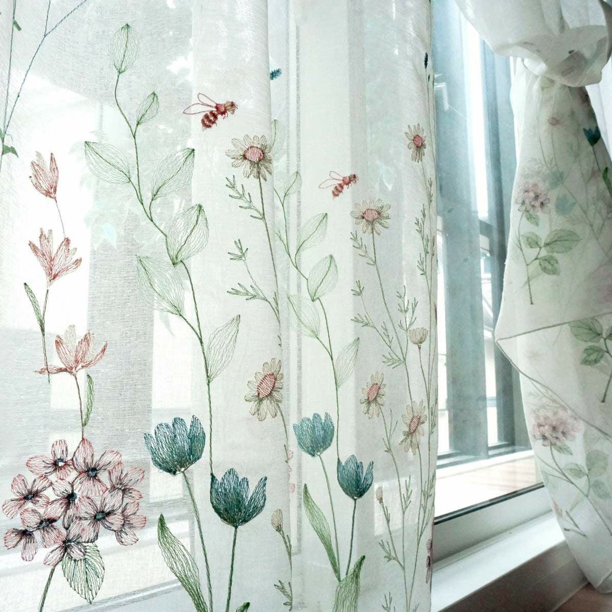 BLOOM -ブルーム- 】みずみずしい草花をモチーフにした花柄刺繍レース